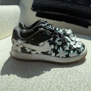 Kids Floral Black and White Sneakers